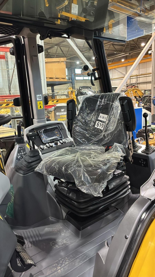 CATERPILLAR 434 - Tractopelle: photos 2 CATERPILLAR 434 - Tractopelle: photos 2