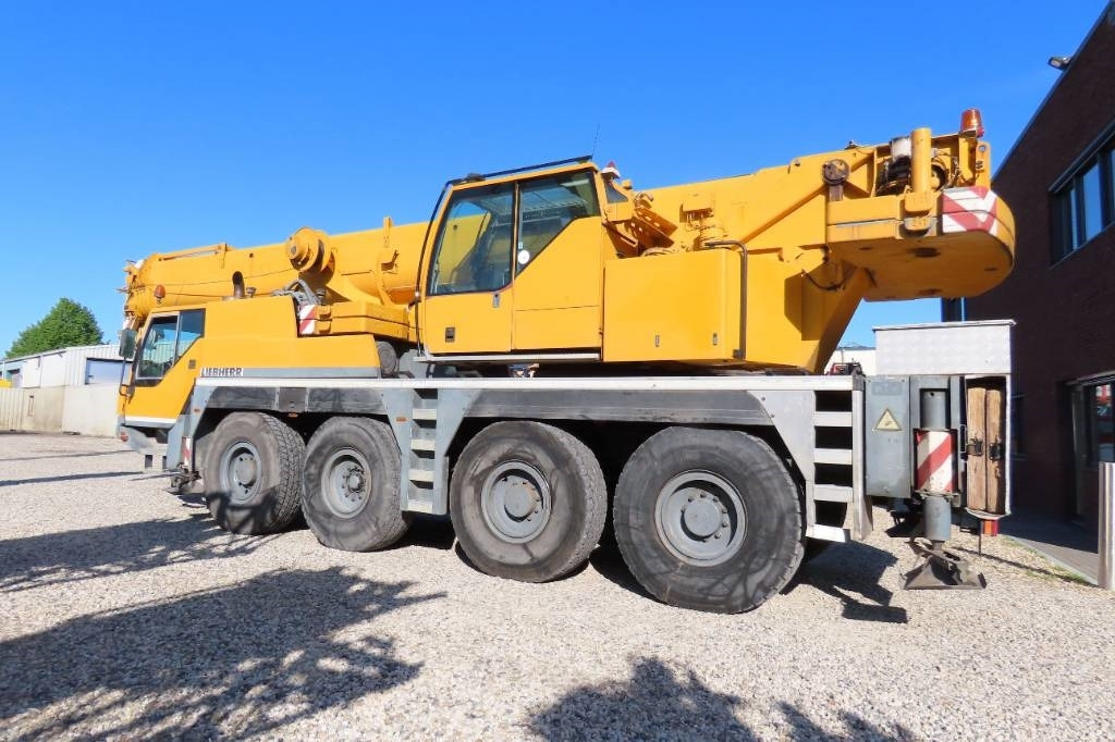 Liebherr LTM 1060-2 - Grue tout-terrain: photos 4 Liebherr LTM 1060-2 - Grue tout-terrain: photos 4