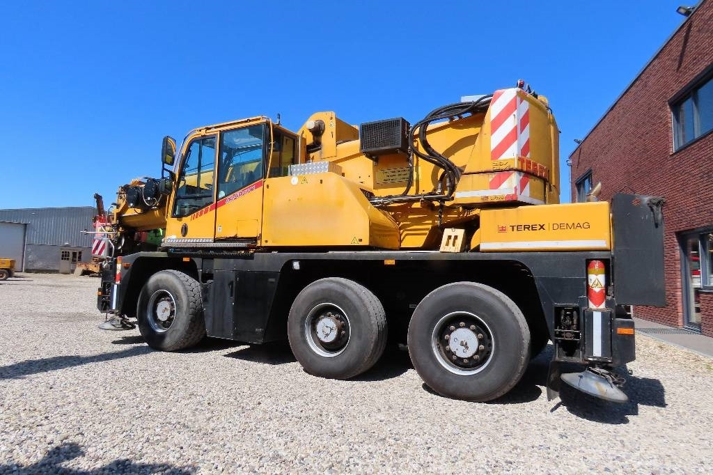 Terex Demag AC 40 City - Grue tout-terrain: photos 4 Terex Demag AC 40 City - Grue tout-terrain: photos 4