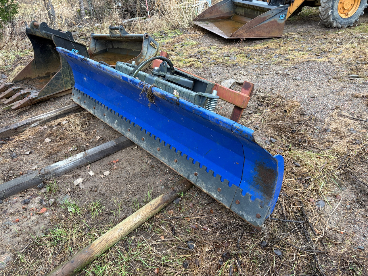 Bonnet - Lame à neige: photos 1 Bonnet - Lame à neige: photos 1