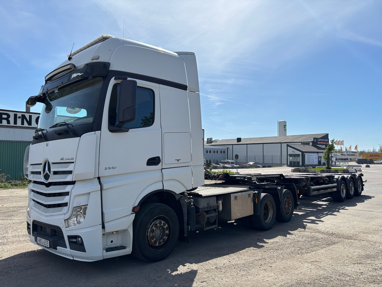 Mercedes-Benz Actros 2551 - Camion: photos 1 Mercedes-Benz Actros 2551 - Camion: photos 1