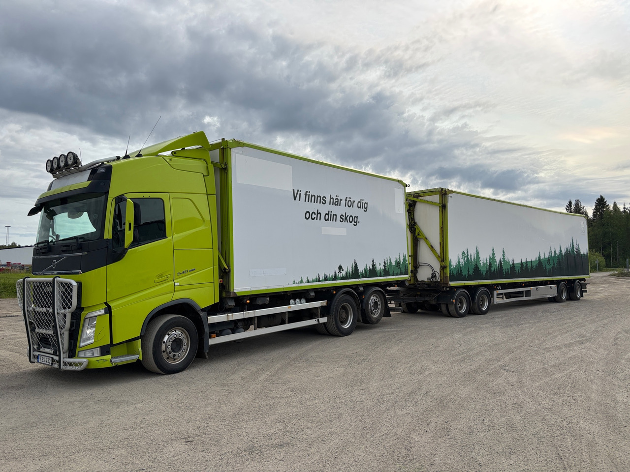 Volvo FM 13 - Camion: photos 1 Volvo FM 13 - Camion: photos 1