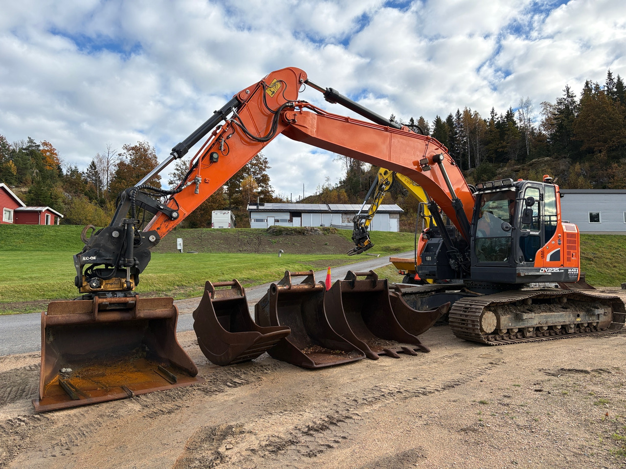 Doosan DX235LCR-5 - Pelle: photos 1 Doosan DX235LCR-5 - Pelle: photos 1