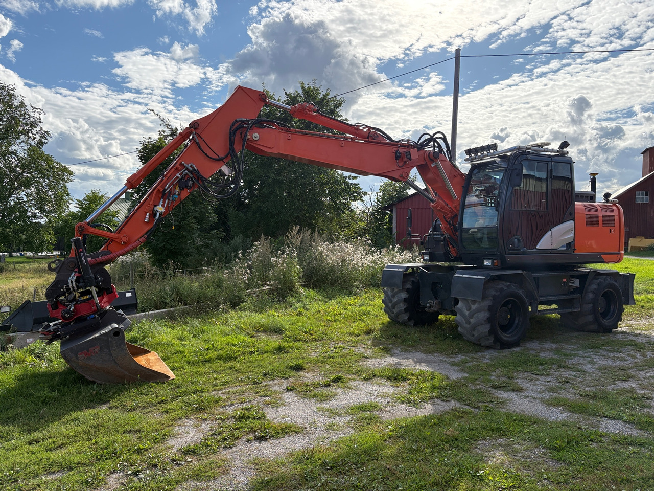 Hitachi ZX140W-6 - Pelle: photos 1 Hitachi ZX140W-6 - Pelle: photos 1