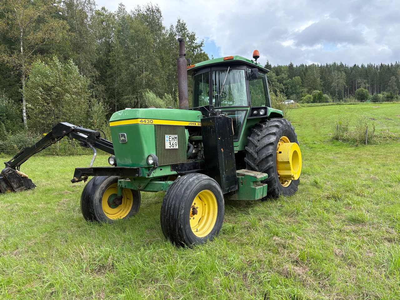 John Deere 4430 - Tracteur agricole: photos 1 John Deere 4430 - Tracteur agricole: photos 1