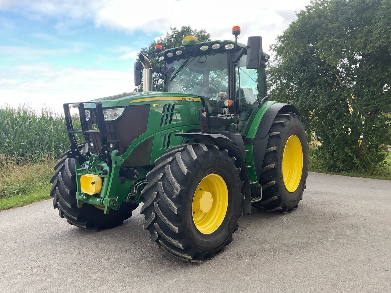John Deere 6215R - Tracteur agricole: photos 1 John Deere 6215R - Tracteur agricole: photos 1