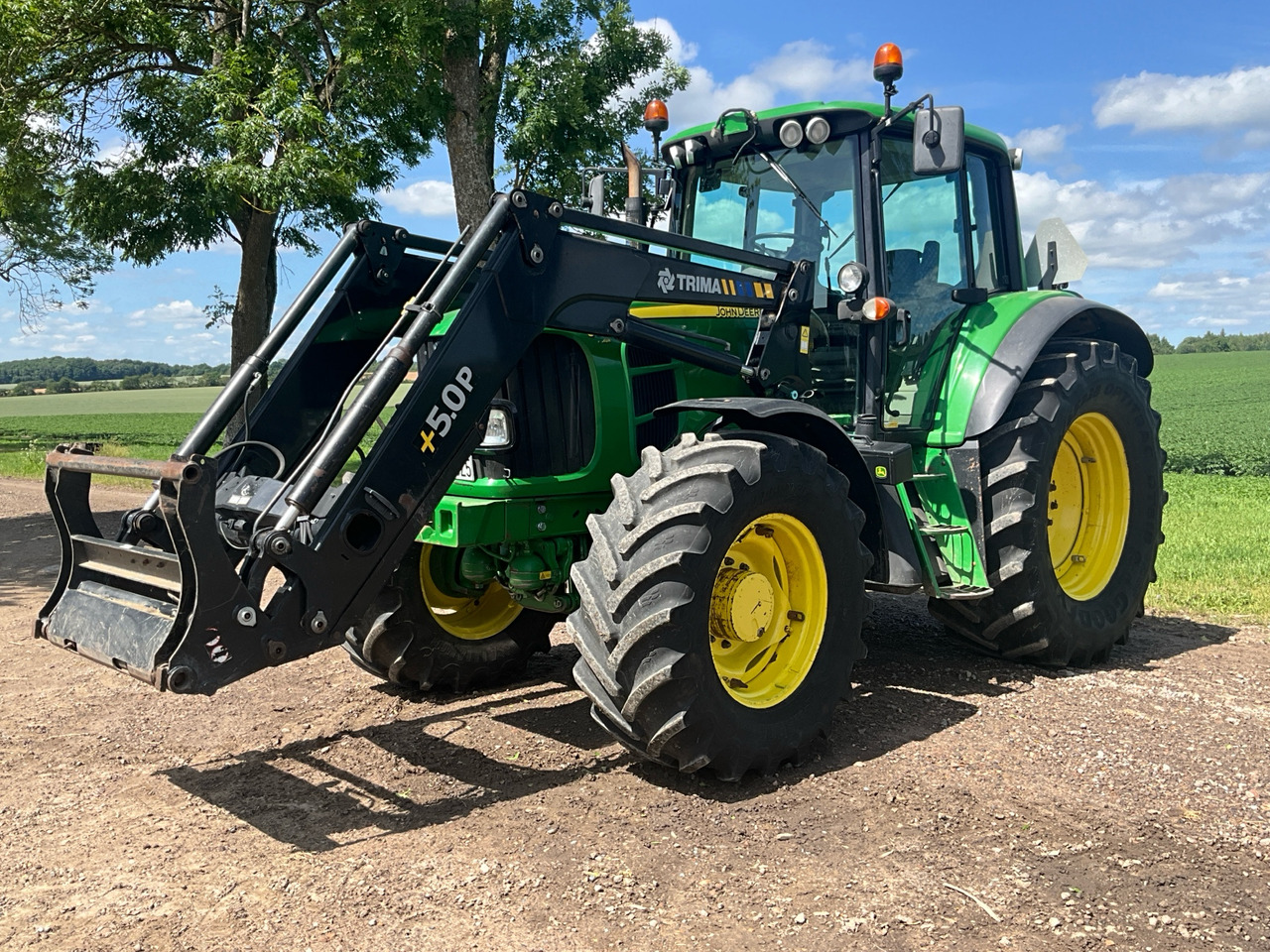 John Deere 6930 Premium - Tracteur agricole: photos 1 John Deere 6930 Premium - Tracteur agricole: photos 1
