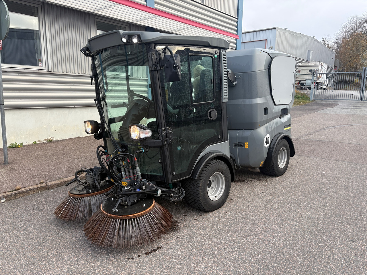 Kärcher MC 130 - Brosse: photos 1 Kärcher MC 130 - Brosse: photos 1