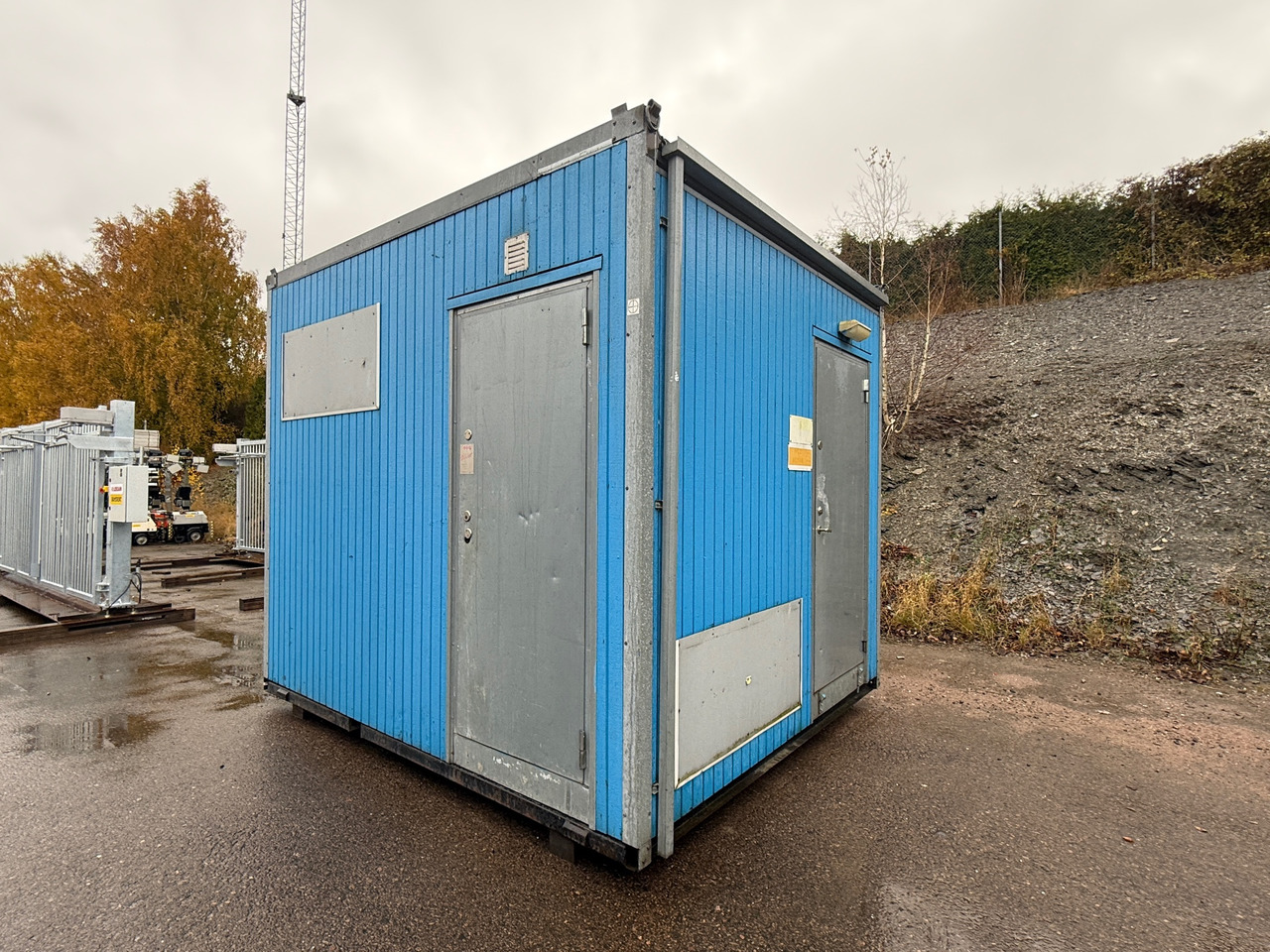 Kil WC2 - Conteneur comme habitat: photos 1 Kil WC2 - Conteneur comme habitat: photos 1