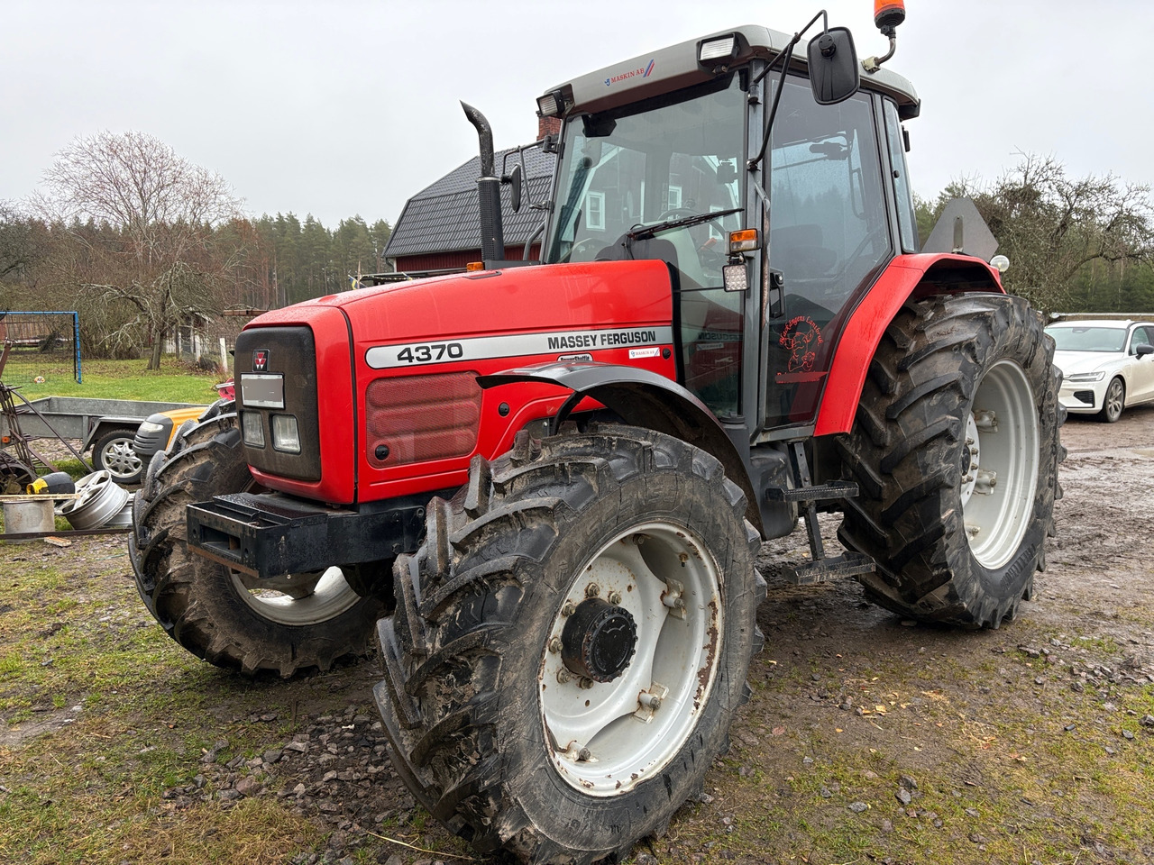 Massey Ferguson 4370 - Tracteur agricole: photos 1 Massey Ferguson 4370 - Tracteur agricole: photos 1