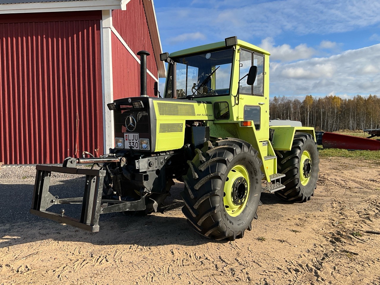 Mercedes-Benz Trac 900 - Tracteur agricole: photos 1 Mercedes-Benz Trac 900 - Tracteur agricole: photos 1