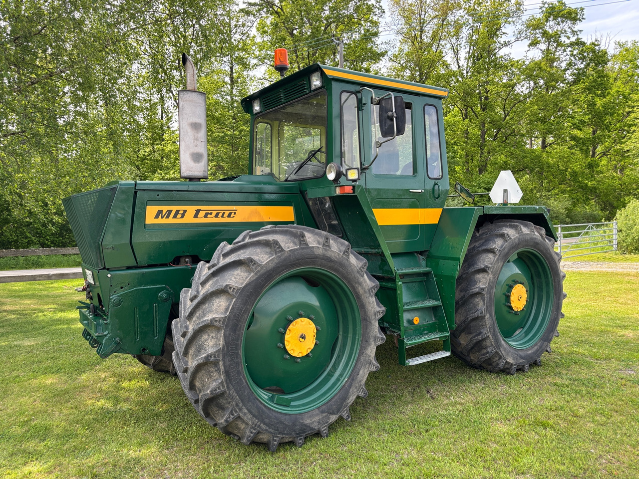Mercedez MB-Trac 1300 - Tracteur agricole: photos 1 Mercedez MB-Trac 1300 - Tracteur agricole: photos 1