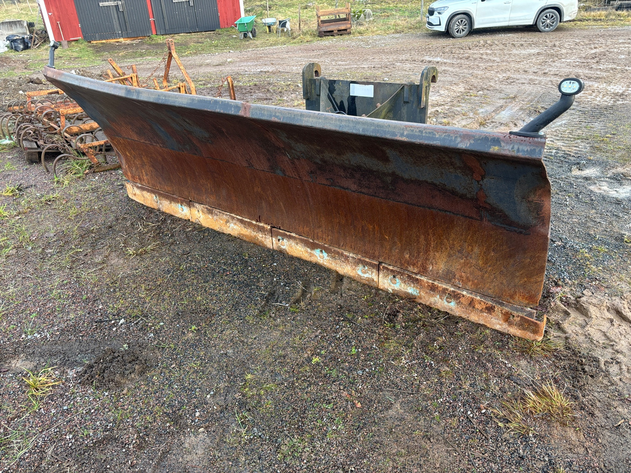 Quickman KBS 3,2 - Lame à neige: photos 1 Quickman KBS 3,2 - Lame à neige: photos 1