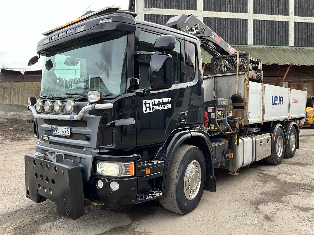 Scania P400 - Camion grue: photos 1 Scania P400 - Camion grue: photos 1