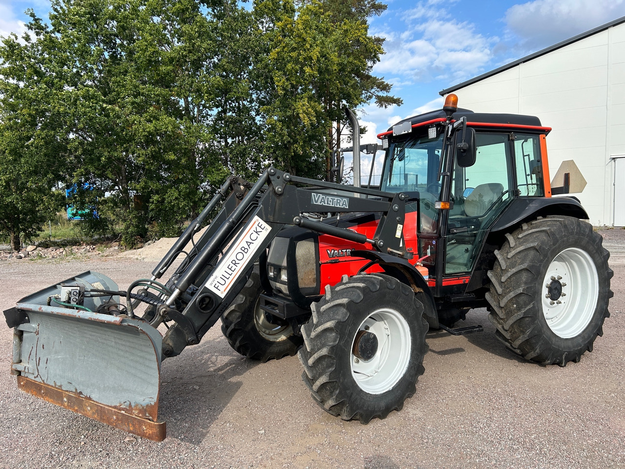 Valtra A85 - Tracteur agricole: photos 1 Valtra A85 - Tracteur agricole: photos 1