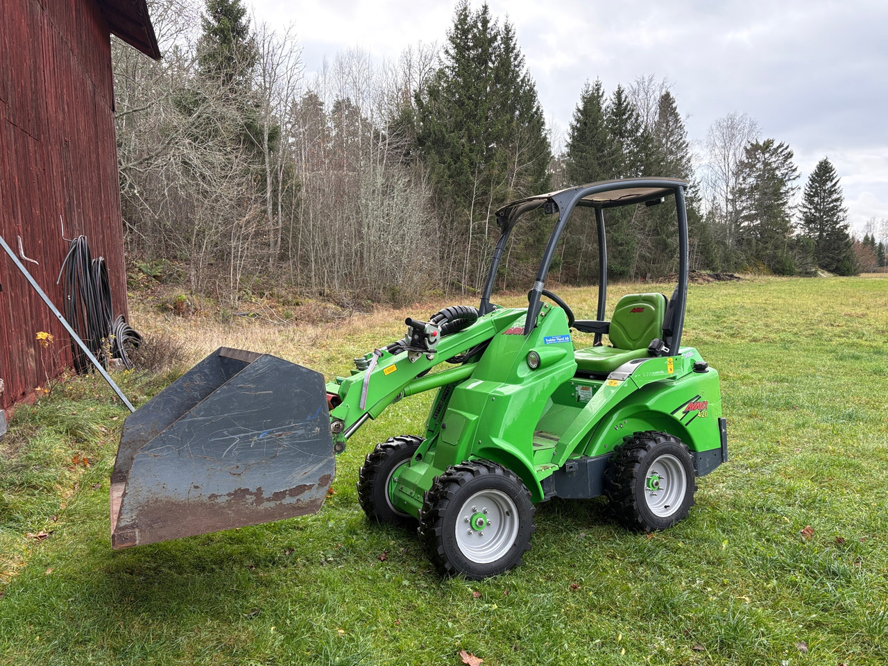 Avant 420 - Véhicule de voirie/ Spécial: photos 1 Avant 420 - Véhicule de voirie/ Spécial: photos 1