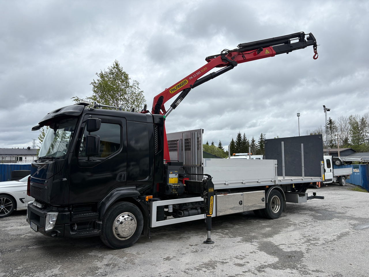 Volvo FL - Camion grue: photos 1 Volvo FL - Camion grue: photos 1