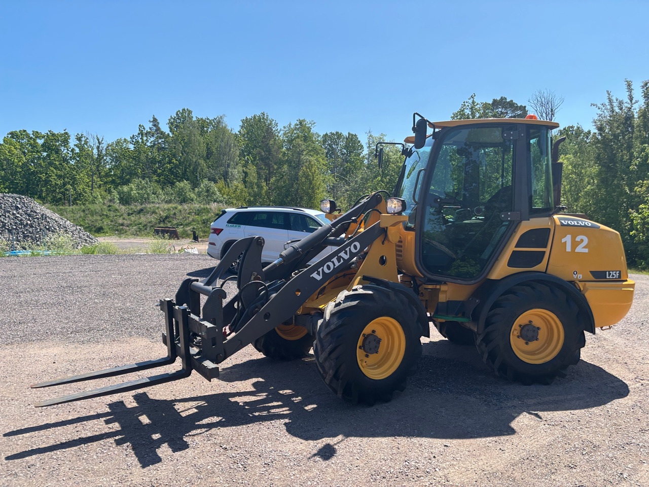 Volvo L25F - Chargeuse sur pneus: photos 1 Volvo L25F - Chargeuse sur pneus: photos 1