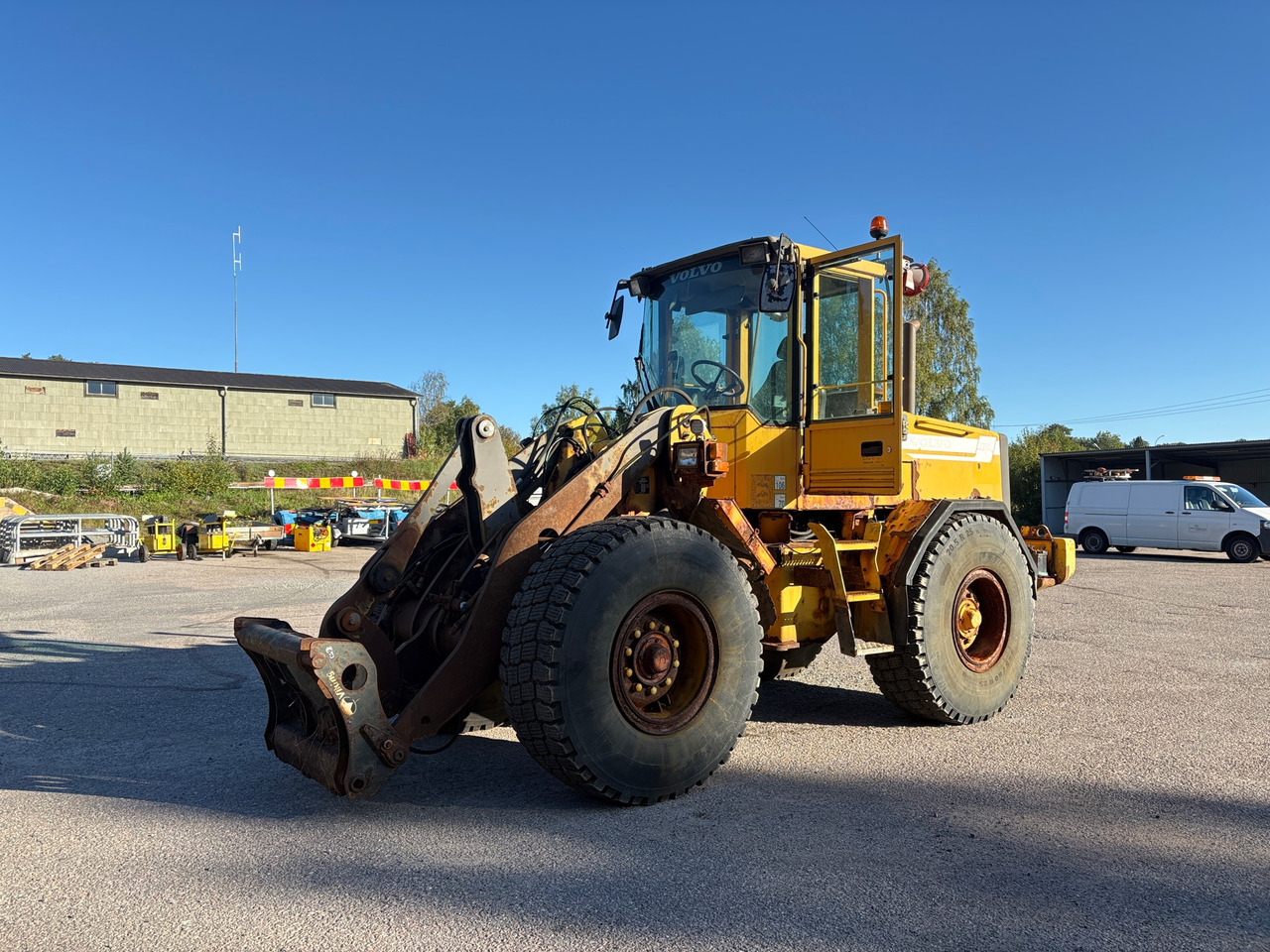 Volvo L70C - Chargeuse sur pneus: photos 1 Volvo L70C - Chargeuse sur pneus: photos 1