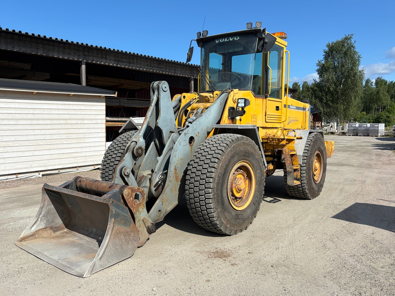 Volvo L90C - Chargeuse sur pneus: photos 1 Volvo L90C - Chargeuse sur pneus: photos 1