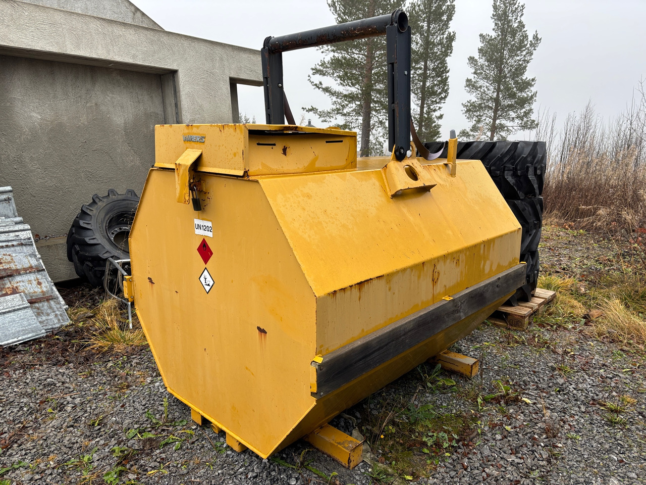 Wikers - Cuve de stockage: photos 1 Wikers - Cuve de stockage: photos 1