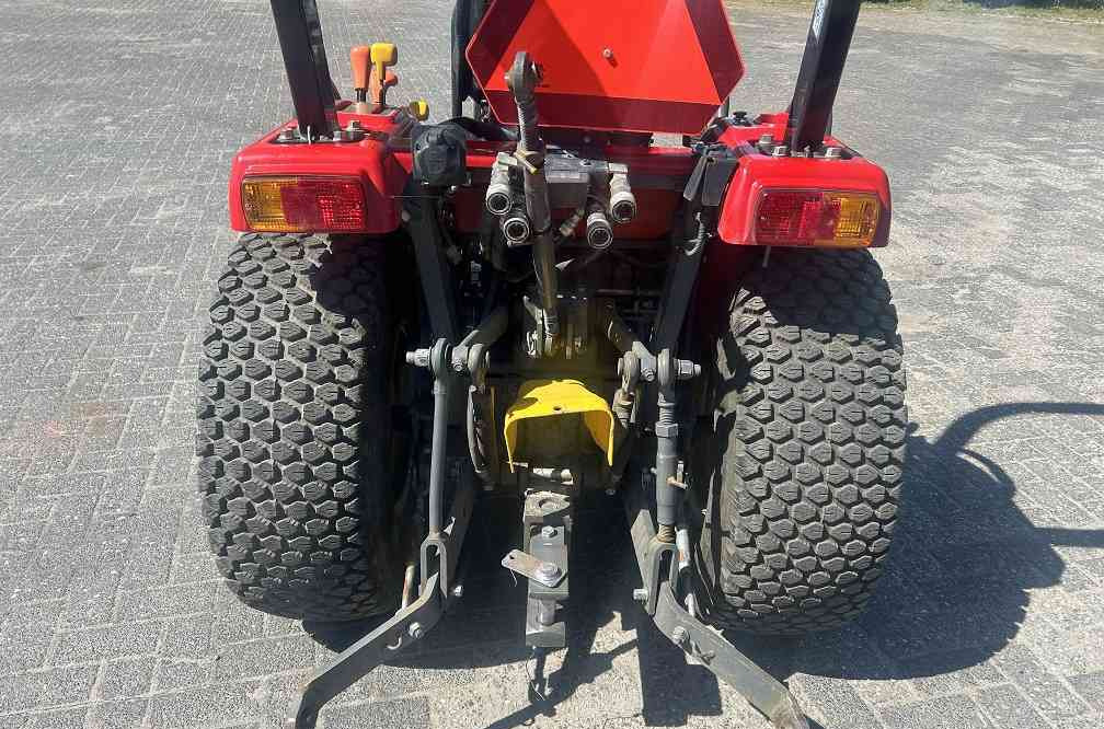 Massey Ferguson 1525 hydrostaat - Tracteur agricole: photos 3 Massey Ferguson 1525 hydrostaat - Tracteur agricole: photos 3