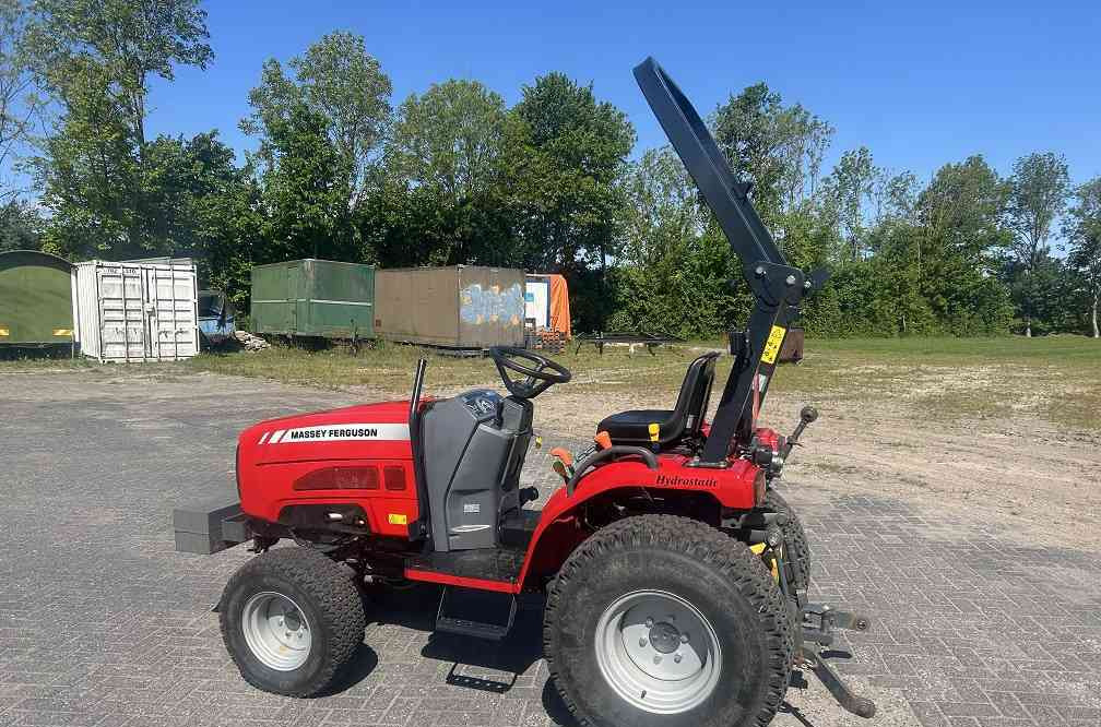 Massey Ferguson 1525 hydrostaat - Tracteur agricole: photos 2 Massey Ferguson 1525 hydrostaat - Tracteur agricole: photos 2