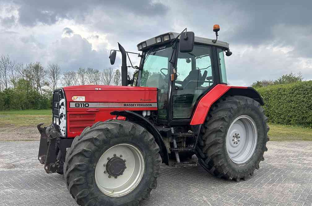 Massey Ferguson 8110 dynashift - Tracteur agricole: photos 1 Massey Ferguson 8110 dynashift - Tracteur agricole: photos 1