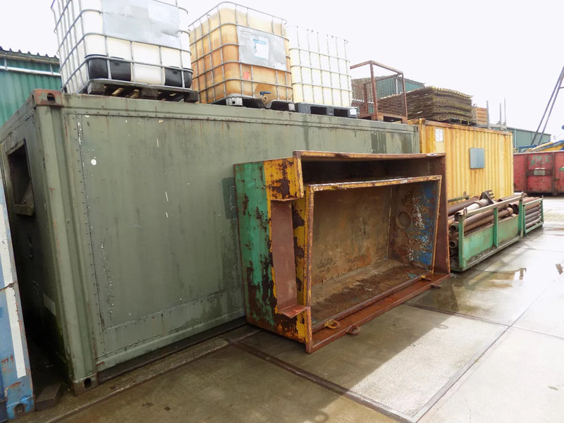 10 ft and 20 ft container good condition 10 en 20 ft containers en 20 ft schaft container - Conteneur maritime: photos 2 10 ft and 20 ft container good condition 10 en 20 ft containers en 20 ft schaft container - Conteneur maritime: photos 2