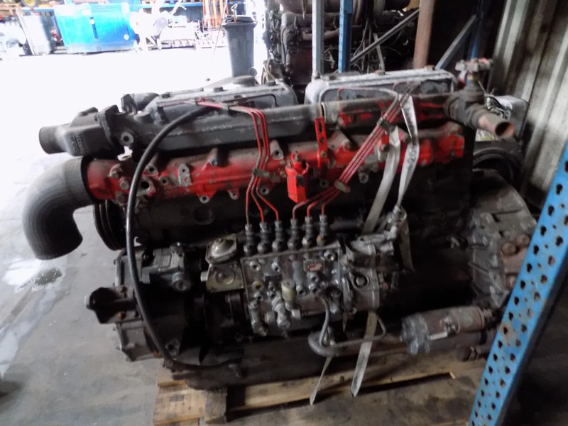 DAF 825 motor van daf typ 85 euro 2 - Moteur pour Camion: photos 1 DAF 825 motor van daf typ 85 euro 2 - Moteur pour Camion: photos 1