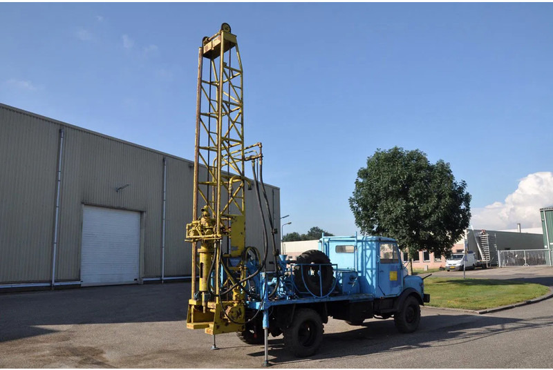 Hanomag AL 28 Z met Celler machinen fabrik DB114 - 30 - Foreuse: photos 1 Hanomag AL 28 Z met Celler machinen fabrik DB114 - 30 - Foreuse: photos 1