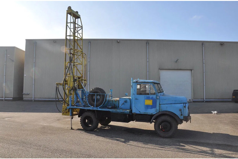 Hanomag AL 28 Z met Celler machinen fabrik DB114 - 30 - Foreuse: photos 3 Hanomag AL 28 Z met Celler machinen fabrik DB114 - 30 - Foreuse: photos 3