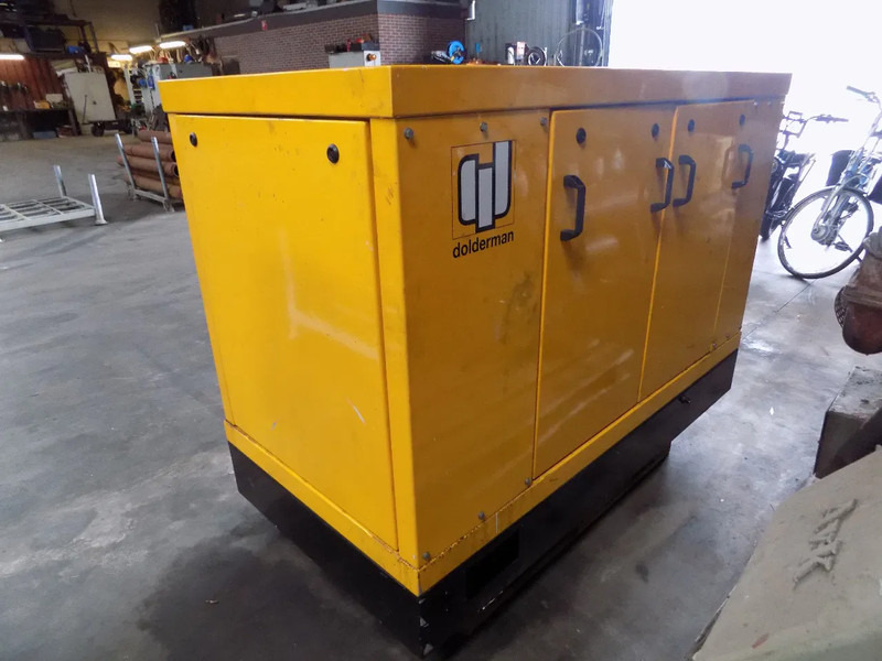 John Deere generator silentpack - Groupe électrogène: photos 3 John Deere generator silentpack - Groupe électrogène: photos 3