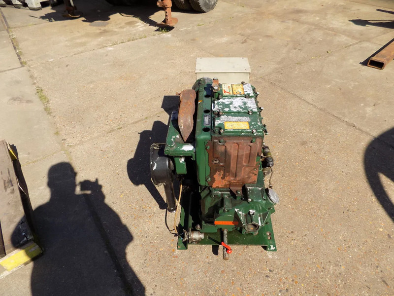 Lister aggregaat 3 cill. lister 25 kva met stamford dynamo keuze uit 2 stuks - Groupe électrogène: photos 5 Lister aggregaat 3 cill. lister 25 kva met stamford dynamo keuze uit 2 stuks - Groupe électrogène: photos 5