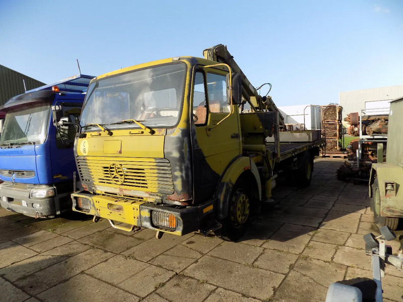 Mercedes-Benz 1213 - Camion grue: photos 2 Mercedes-Benz 1213 - Camion grue: photos 2