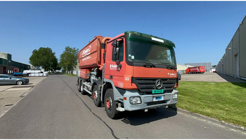 Mercedes-Benz Actros 4141 Mercedes 4141 8x4 full steel INOX tank - Camion hydrocureur: photos 4 Mercedes-Benz Actros 4141 Mercedes 4141 8x4 full steel INOX tank - Camion hydrocureur: photos 4