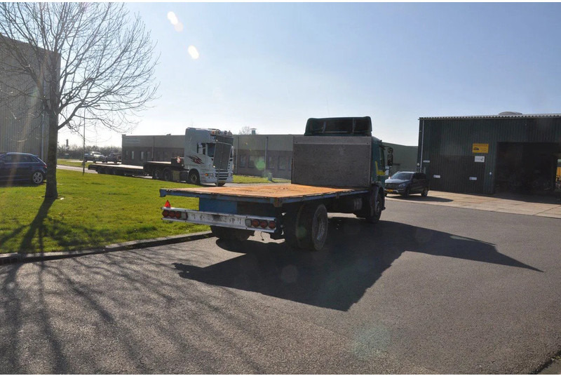 Renault Premium 250 - Camion plateau: photos 4 Renault Premium 250 - Camion plateau: photos 4