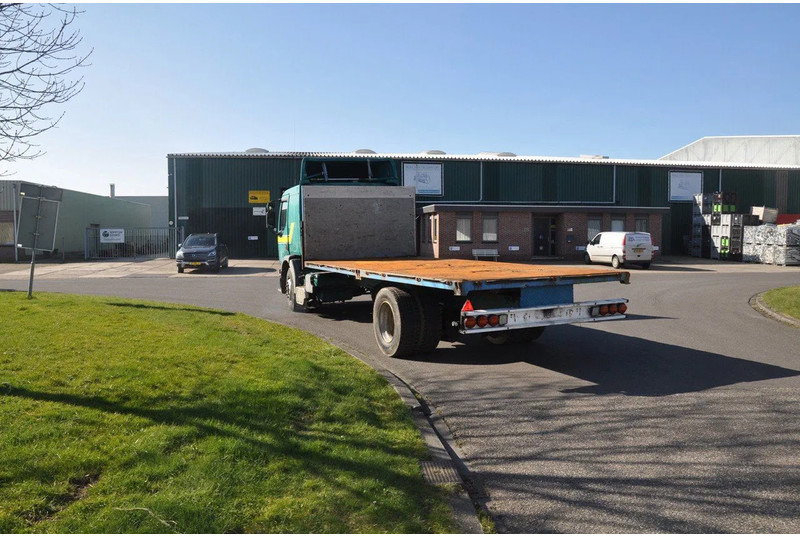 Renault Premium 250 - Camion plateau: photos 5 Renault Premium 250 - Camion plateau: photos 5