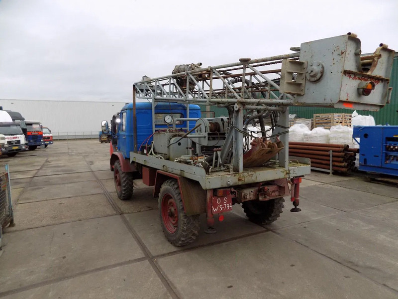 Unimog Mercedes S 404 boormachine Bomag - Foreuse: photos 2 Unimog Mercedes S 404 boormachine Bomag - Foreuse: photos 2