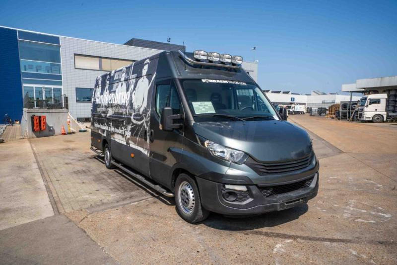 Iveco DAILY 35S16 - Fourgon utilitaire: photos 2 Iveco DAILY 35S16 - Fourgon utilitaire: photos 2