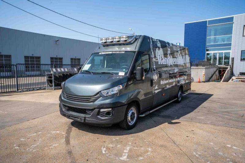 Iveco DAILY 35S16 - Fourgon utilitaire: photos 1 Iveco DAILY 35S16 - Fourgon utilitaire: photos 1