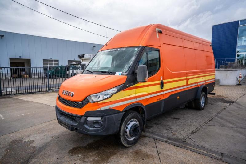 Iveco DAILY 70C170 +Dhollandia - Fourgon utilitaire: photos 1 Iveco DAILY 70C170 +Dhollandia - Fourgon utilitaire: photos 1