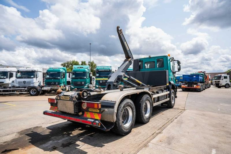 Iveco TRAKKER 360-6x4-PALFINGER - Camion ampliroll: photos 4 Iveco TRAKKER 360-6x4-PALFINGER - Camion ampliroll: photos 4