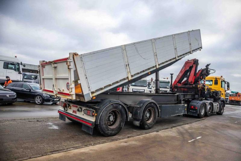 Kwb KIPPER + FASSI F245A/5X - Semi-remorque benne: photos 3 Kwb KIPPER + FASSI F245A/5X - Semi-remorque benne: photos 3