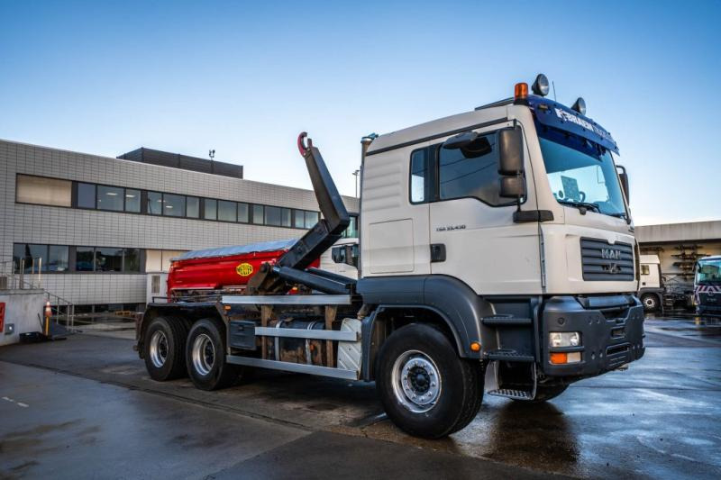 MAN TGA 33.430 BB - Camion ampliroll: photos 2 MAN TGA 33.430 BB - Camion ampliroll: photos 2