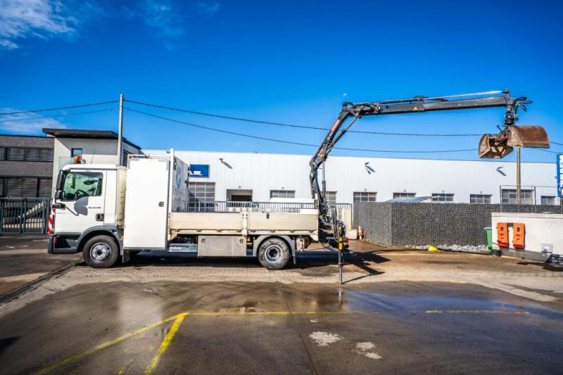 Camion plateau, Camion grue MAN TGL 12.190 BL + HIAB 055 D-1 HIDUO: photos 6 Camion plateau, Camion grue MAN TGL 12.190 BL + HIAB 055 D-1 HIDUO: photos 6