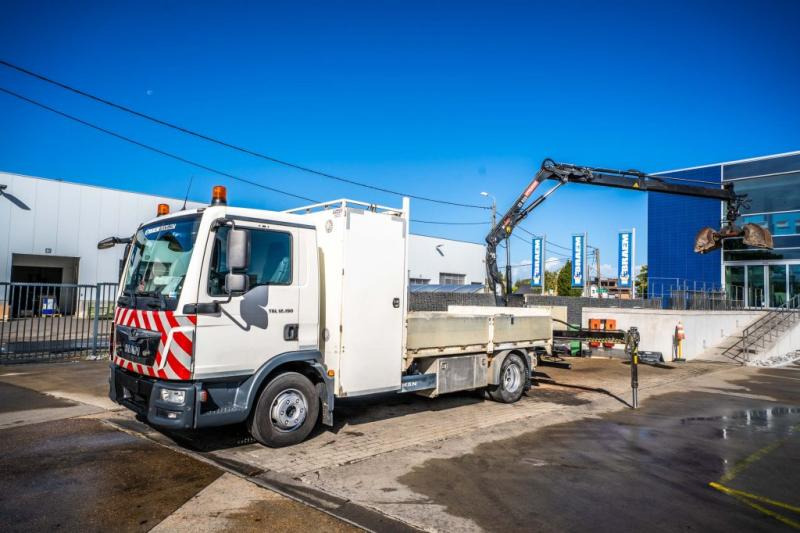 MAN TGL 12.190 BL + HIAB 055 D-1 HIDUO - Camion plateau, Camion grue: photos 1 MAN TGL 12.190 BL + HIAB 055 D-1 HIDUO - Camion plateau, Camion grue: photos 1