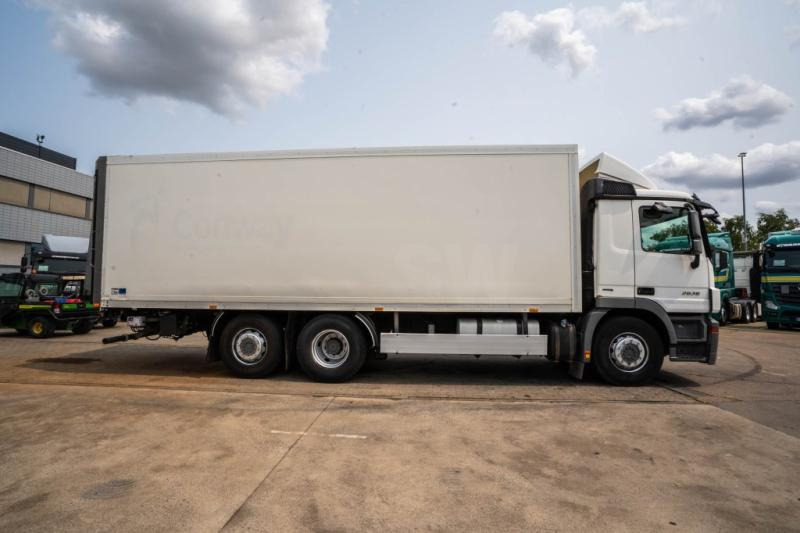 Mercedes ACTROS 2636 LL-MP3 - Camion fourgon: photos 3 Mercedes ACTROS 2636 LL-MP3 - Camion fourgon: photos 3