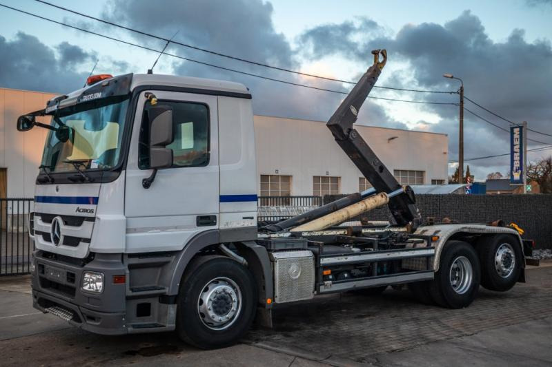 Mercedes ACTROS 2646 L-MP3 - Camion ampliroll: photos 1 Mercedes ACTROS 2646 L-MP3 - Camion ampliroll: photos 1