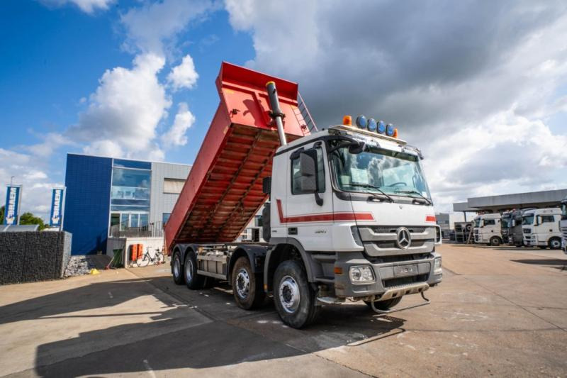 Mercedes ACTROS 3241 K -MP3-E5 - Camion benne: photos 2 Mercedes ACTROS 3241 K -MP3-E5 - Camion benne: photos 2